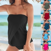 Modernt axelbandslös monokini med frontslits