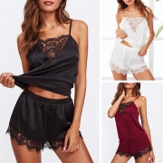 Sexig rygglös spetsskarvad Sling Halvtransparent Topp + Shorts Nattkläder Set