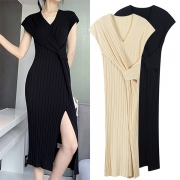 Sexy Slit Hem Short Sleeve V-neck Solid Color Twisted Dress