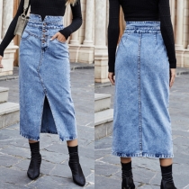 Jeanskjol med hög midja och slits framtill