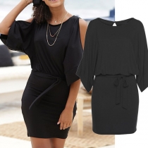 Sexig off-shoulder klänning med 3/4-ärm, rund hals och enfärgad design – inkluderar bälte