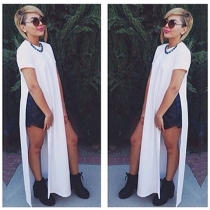 Maxiklänning i t-shirtmodell, kortärmad med hög slits – avslappnad passform