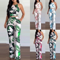 Blommigt set i bohemisk stil med Crop Top och vida byxor