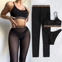 Trendig leopardmönstrad bikini 3-delars set med sexig topp, trosa och transparenta badbyxor