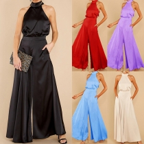 Elegant Halterneck Jumpsuit med Vida Ben i Enfärgat