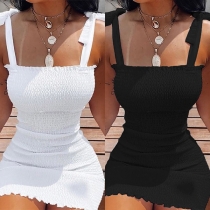 Bodycon-festklänning med smockad midja och knytband – enfärgad och sexig