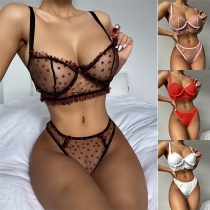 Sexigt halvt genomskinligt underklädesset med 3D-blommor i två delar