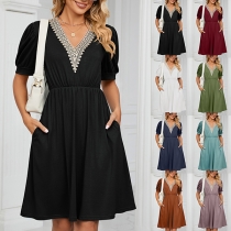 Fashion Lace Spliced V-neck Short Sleeve Mini Dress with Side Pockets