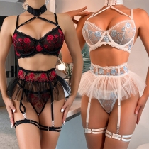 Sexig blommig broderi, Gaze Splits, Ruffled Fyra delar Underkläder Set