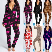 Snygg hjärtmönstrad/leopardmönstrad Knäppad V-ringad Buff Klaffpyjamas Overall