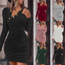 Sexig Ribbad Bodycon Klänning med Sned-hals och Knäppning