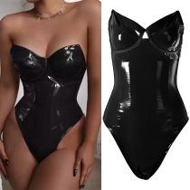 Sexig konstläder bodysuit utan axelband
