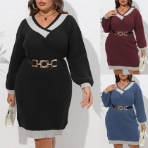 Modeklänning med långa ärmar och kontrastfärger i ribbstickad bodycon-stil