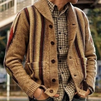 Vintage stickad cardigan för män med vertikala ränder och stativkrage, knäppning