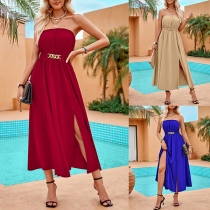 Modeklänning med enfärgad design, axelbandslös kedja, cinch midja och slits