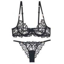 Sexiga underkläder med blommigt broderi i ett tvådelat set