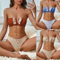 Sexigt tryckt volangbikiniset i två delar med knytbara axelband och bikinitrosa