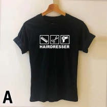 Chic kortärmad rundhalsad T-shirt med tryckt mönster - förmodell för hårtrimning.