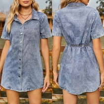 Vintage jeansklänning med kortärmad stativkrage och cinch-midja - Old-wash, främre knäppning