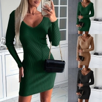 Mode enfärgad V-ringad långärmad ribbad Bodycon-klänning