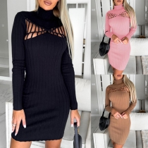 Sexig Mock Neck Ribbad Klänning med Långärmad och Front Cutout