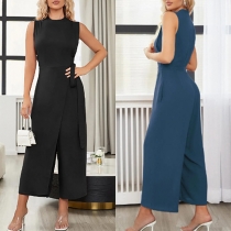 Jumpsuits enfärgade med rund hals och ärmlösa, i rak modell