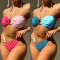 Sexig kontrastfärgig tvådelad bikini med axelbandslös design och O-ring-detaljer