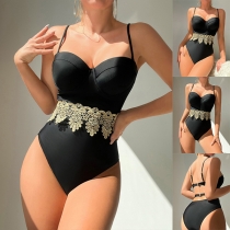 Sexig spets skarvad monokini med Sweetheart halsringning och rygglös design.