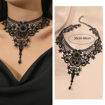 Vintage choker with lace trim