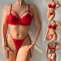 Sexig röd underkläder set med cutout och spets