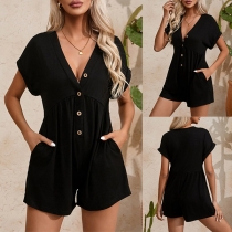 Casual Romper med Enfärgad Design och Knappdetaljer, V-ringad och Kortärmad