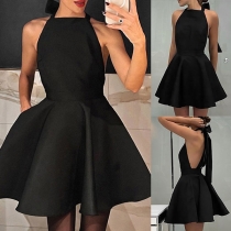 Elegant och sexig Halterneck rygglös miniklänning