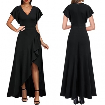 Elegant V-ringad kortärmad maxi klänning med hög volang och oregelbunden, med slits