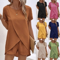 Casual tvådelat set med skjorta och shorts med oregelbunden kant