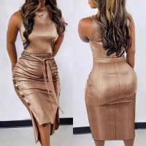 Mode ljus färg Mock Neck Ärmlös sidoknapp slits Hög-låg nederkant Bodycon Klänning