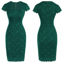 Elegant kortärmad Bodycon-klänning med fyrkantig halsringning och unik grön spetsdetalj