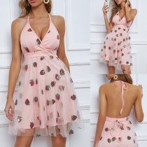 Söt paljett stil i jordgubbsmönster, Halter Neck Split Backless Mini Klänning