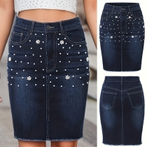 Vintage beaded, högmidjade slitna jeanskjol