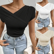 V-ringad kortärmad blus i slim fit-stil