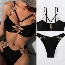 Sexig O-ring Bikini Set med Hålmönster i Två Delar