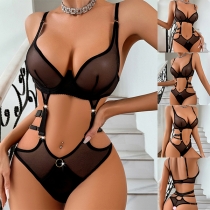 Sexig utskuren rygglös transparent underkläderbody