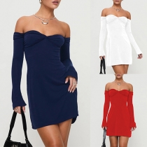 Trendig enfärgad off-shoulder långärmad bodycon-klänning
