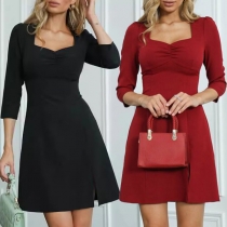 Fyrkantig hals klänning med armbågslång ärm och sidoslits mini-design