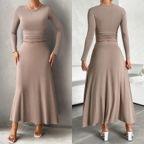 Tvådelat modeset med crop top och maxikjol