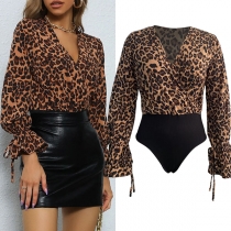 V-ringad långärmad body med sexigt leopardmönster