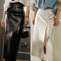 Sexig ljusfärgad höghöjd sidoslits PU-konstläderkjol