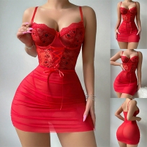 Sexig spetsfodral Sweetheart Neckline Halvtransparent Spets Bodycon Nattklänning