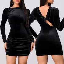 Sexig långärmad bodycon-klänning med rygglös design och rund hals