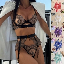 Tre-delat set med sexiga broderade blommiga underkläder