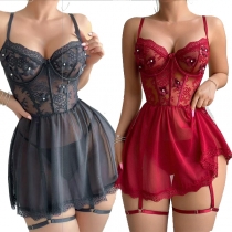 Bekväm spetsdekorerad Gaze Blomapplikation Nattklänning